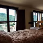 Di Il Camoscio Hostel